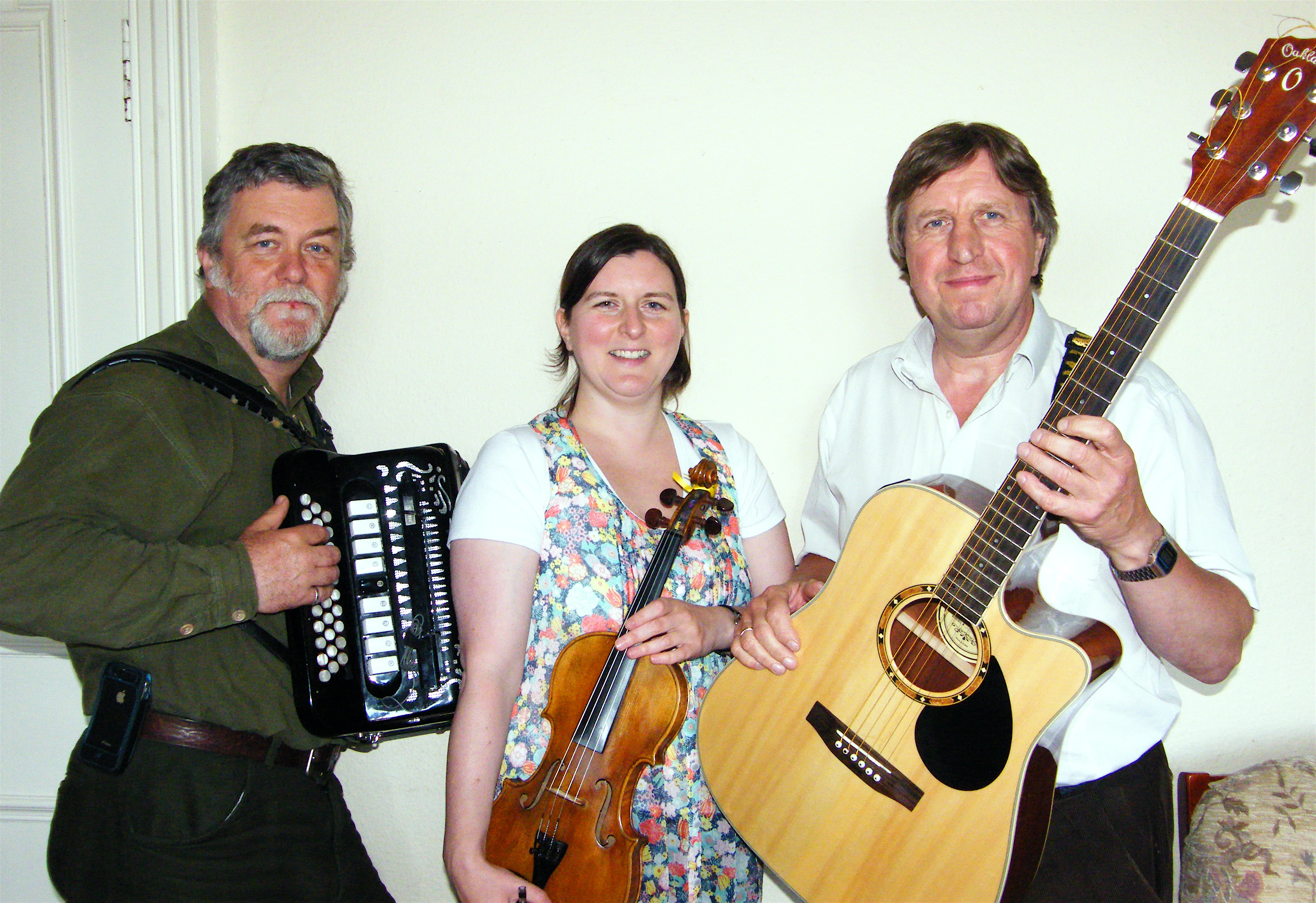 Alison Reeves, Stan Reeves & Roy – Shore Poets